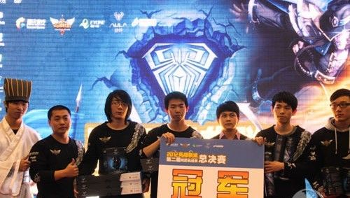 Astralis , Liquid, 和 paiN 在 FISSURE Playground 2 中获得最后的季后赛名额